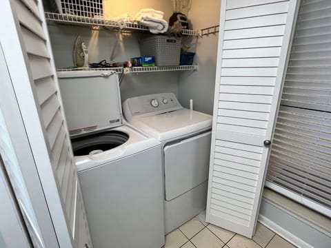 laundry, washing machine, dryer
