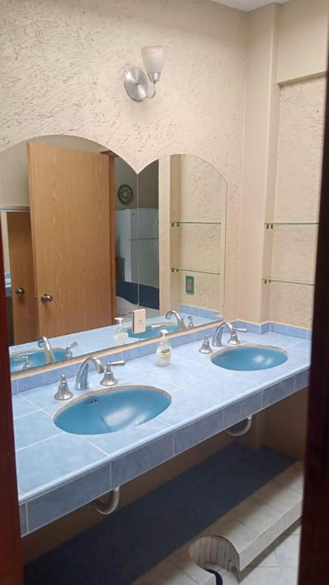 COYOACAN ALCALDIA CERCA DE LA UNAM GUEST House AMATL Bed and Breakfast in Mexico City