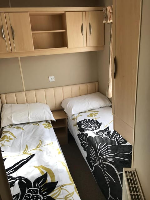 Southview cedar bank 6 Campground/ 
RV Resort in Skegness