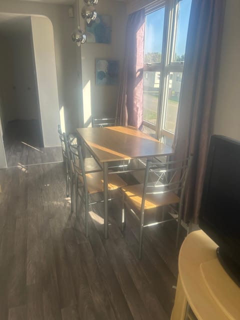 Southview cedar bank 6 Campground/ 
RV Resort in Skegness