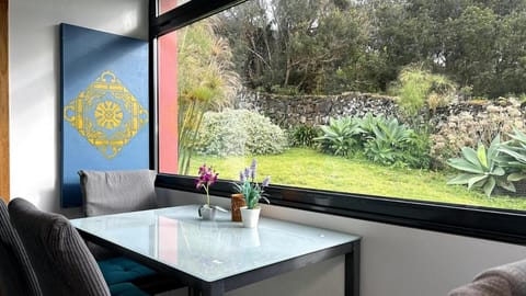 Spring, Living room, Seating area, Dining area, Garden view