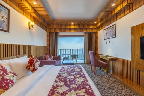 Bed, TV and multimedia, Bedroom