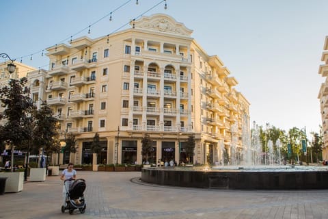 City view, Location