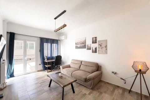Living room, Seating area, air conditioner