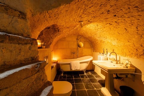 Toilet, Bathroom, Bath