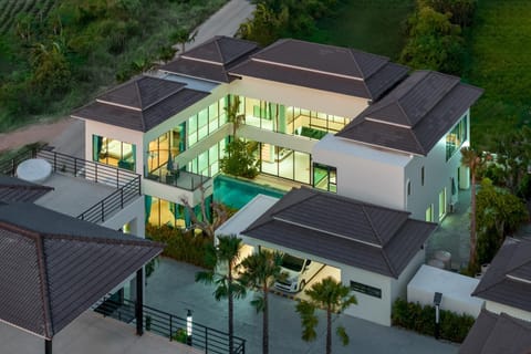 Property building, Inner courtyard view