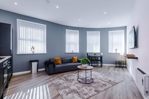 TV and multimedia, Living room, Seating area, kitchen