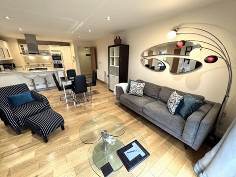 Kitchen or kitchenette, Living room, Seating area