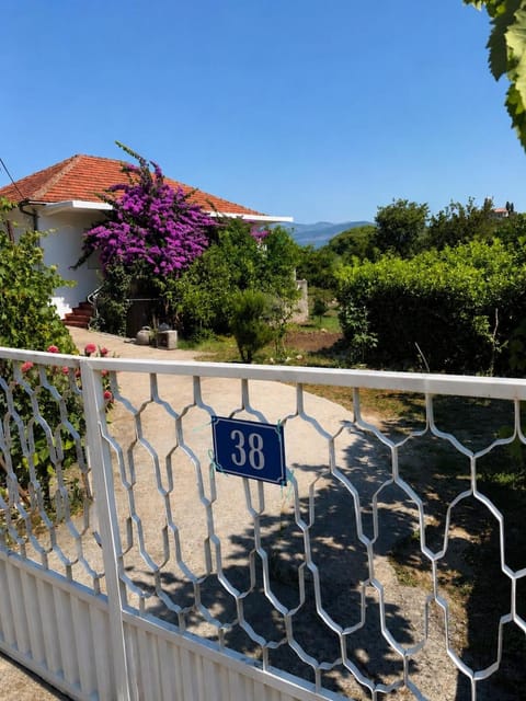 Property building, Spring