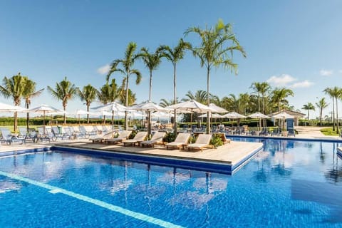 Day, Swimming pool