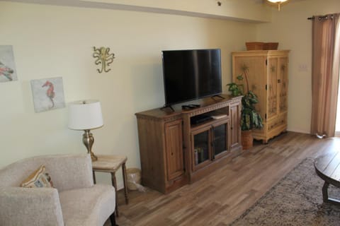 Four Winds 402 by ALBVR - Amazing beachfront condo with private balcony & unbelievable views! House in Orange Beach