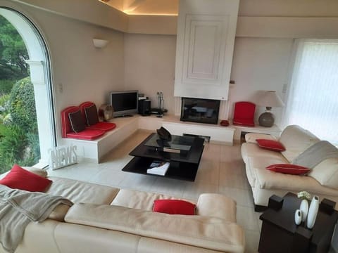 Communal lounge/ TV room, Seating area