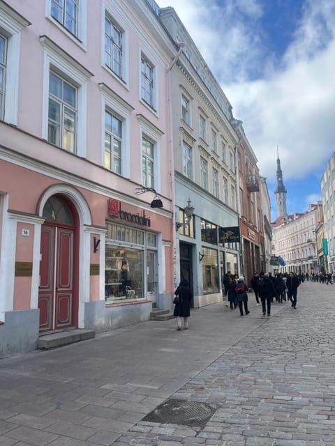People, Neighbourhood, Street view, Location