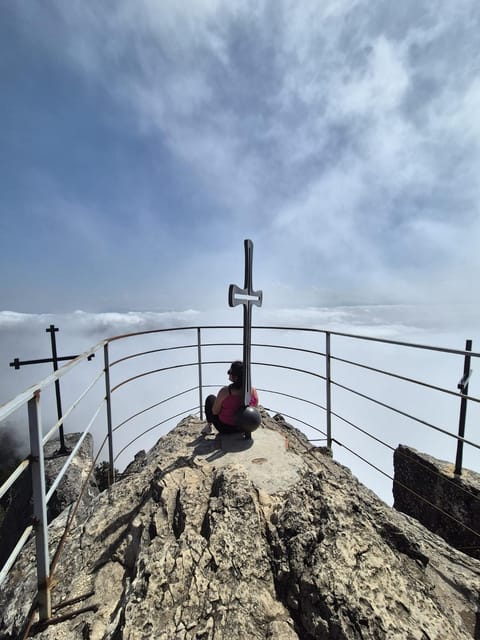 Nearby landmark, Day, Natural landscape
