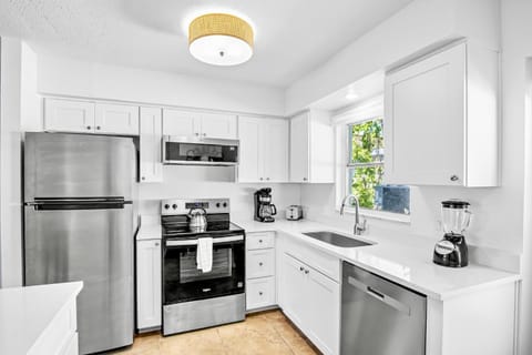 Southern Breeze 2 House in Anna Maria Island