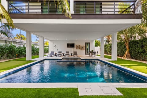 Total Package House in Holmes Beach