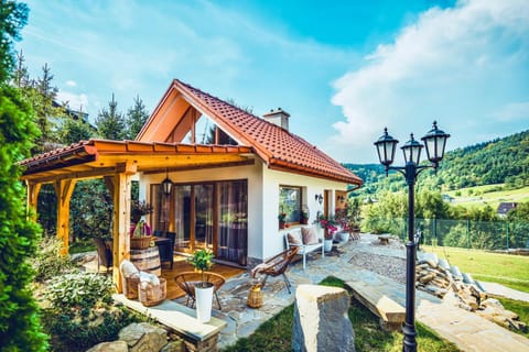 Property building, Patio, Natural landscape, Garden