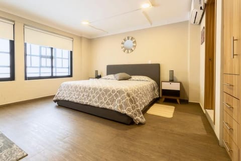 Photo of the whole room, Bedroom