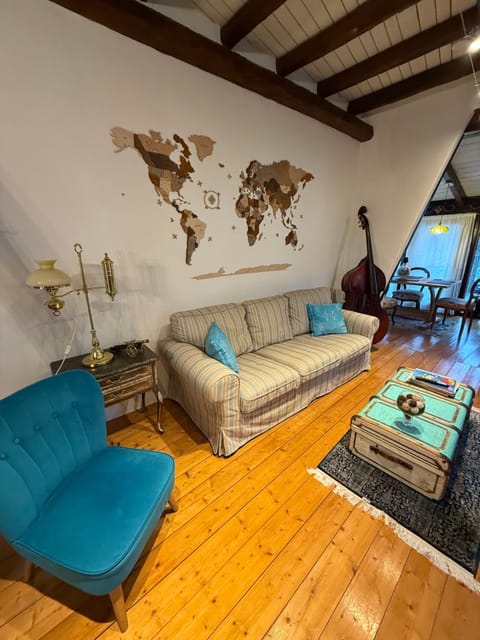 Gemütliches Scheunenfachwerkhaus nahe Frankfurt mit Glasfaser und Klima House in Frankfurt