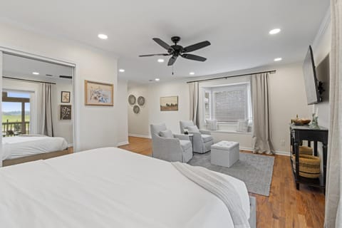 Serene 3BR Pet-Friendly Getaway Near Cartersville House in Alabama