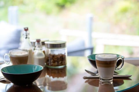 Coffee/tea facilities, Living room, Dining area, Breakfast