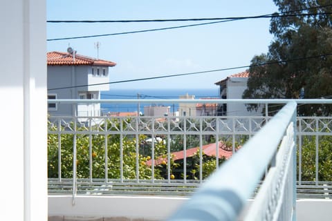 Day, Natural landscape, Garden, View (from property/room), Balcony/Terrace, Sea view