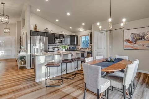 Room to Spread Out & Deck with Mountain Views House in Monument