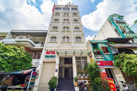 Property building, Facade/entrance