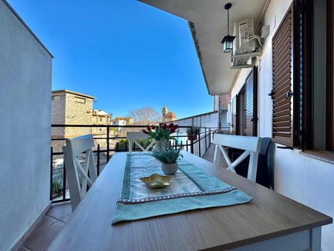 Balcony/Terrace, Dining area
