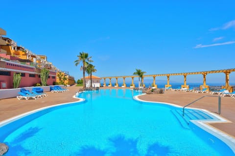 Day, Natural landscape, Pool view, Sea view, Swimming pool