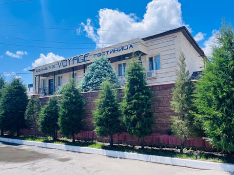Property building, Day, Garden