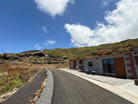 Vivienda Vacacional La cueva House in El Hierro