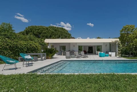 Villa Californienne tout confort avec piscine Villa in Mandelieu-La Napoule