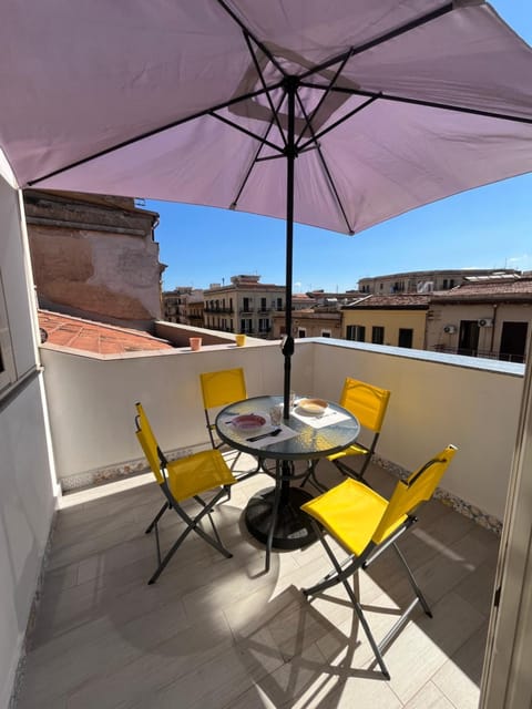 Property building, Balcony/Terrace