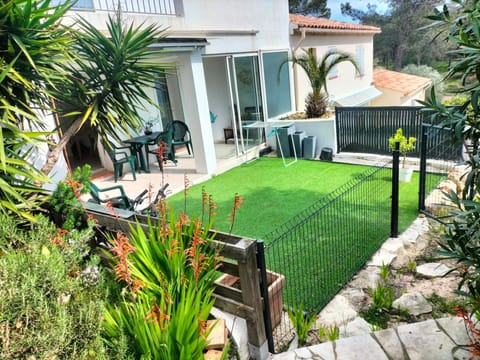 Garden, Garden view
