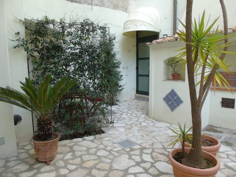 Inner courtyard view