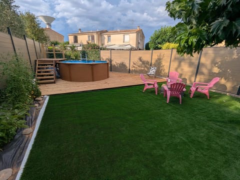 Garden, Garden, Garden view, Pool view, Swimming pool, Swimming pool, sunbed