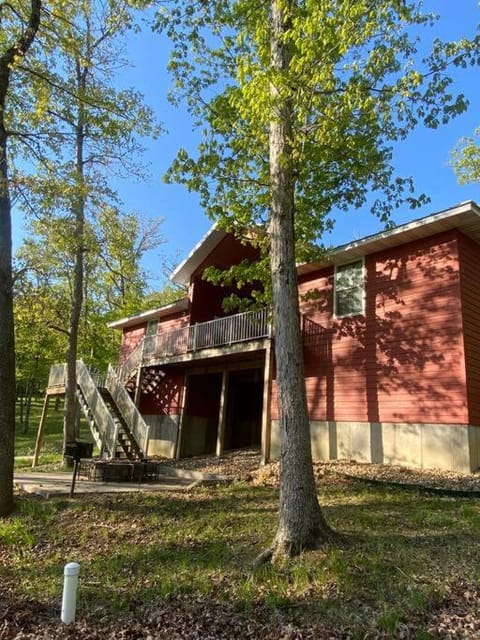 Red Cabin Sleep 16 Cabin in Village Four Seasons
