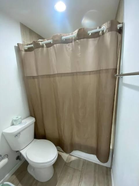 Red Cabin Sleep 16 Cabin in Village Four Seasons