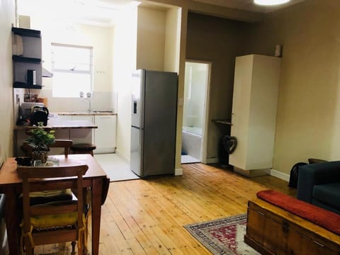 Charming, Central 1 Bed apartment Apartment in Sea Point