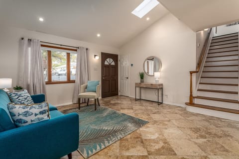 Cozy Family Getaway home House in Carlsbad