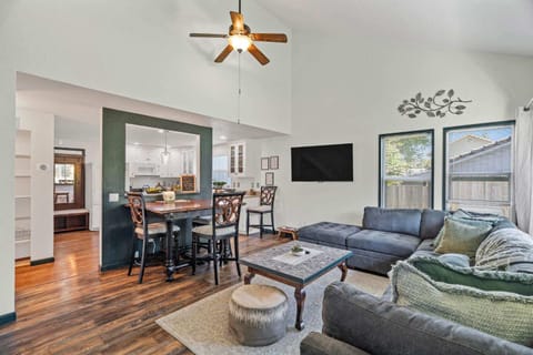 Delightful family-friendly home in the heart of WA House in Olympia