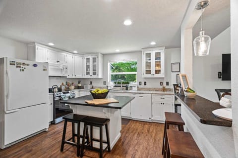 Delightful family-friendly home in the heart of WA House in Olympia