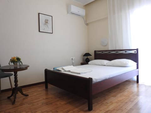 Bed, Photo of the whole room, Bedroom, air conditioner