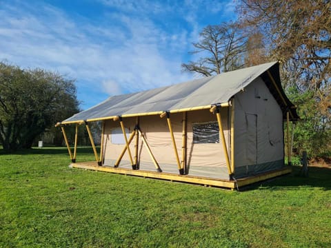 Camping de la touche Luxury tent in Centre-Val de Loire