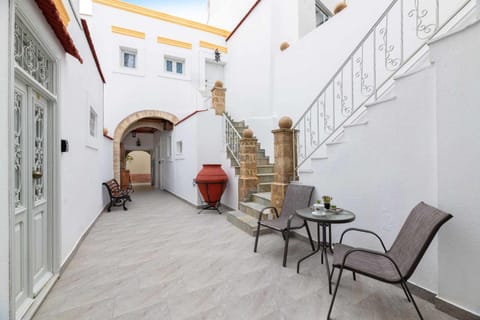 Patio, Day