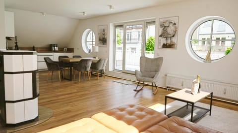 Living room, Seating area, Dining area