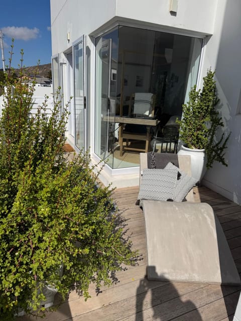 105 On Beach, Whale Room Vacation rental in Western Cape