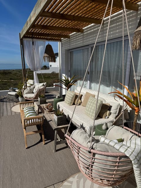 105 On Beach, Whale Room Vacation rental in Western Cape