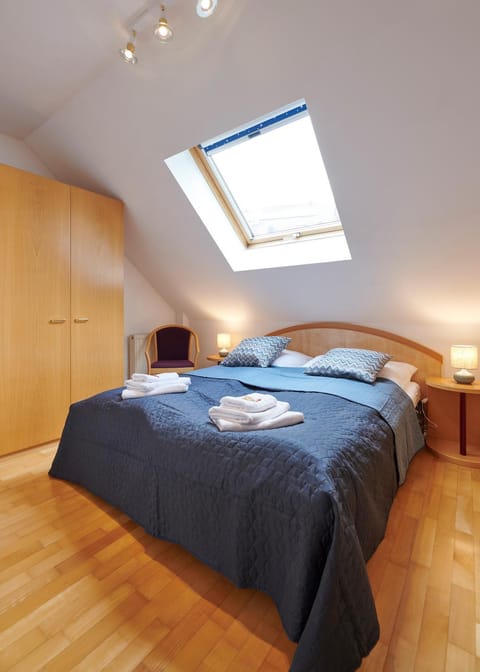 Bed, Photo of the whole room, Bedroom, towels, wardrobe